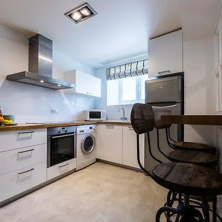 Sotoan Keyweek Design Close To The Port-vieux In